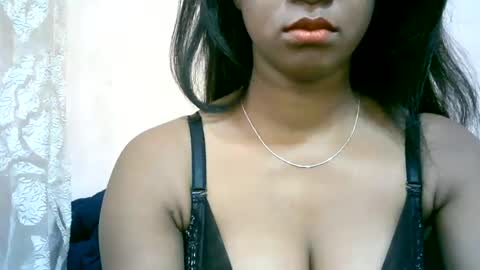 Snapshot of mimie32 chatting on June 27, 2026, 6:18 am mimie32 online show from June 27, 2026, 6:18 am