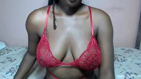 Snapshot of mimiebony chatting on June 14, 2026, 6:37 am mimiebony online show from June 14, 2026, 6:37 am