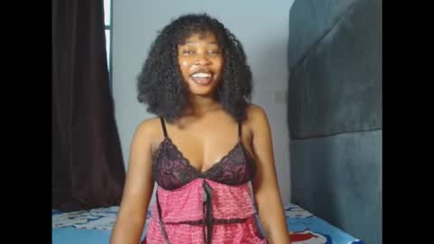 Snapshot of mimiluv6 chatting on November 21, 2025, 2:27 pm mimi online show from November 21, 2025, 2:27 pm