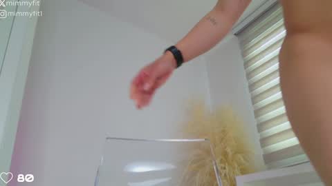 Snapshot of mimmyfit1 chatting on January 1, 2025, 9:31 pm mimmyfit1 online show from January 1, 2025, 9:31 pm