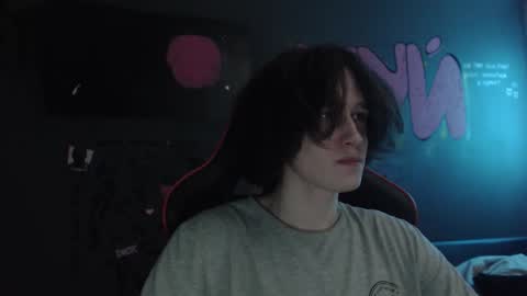 Snapshot of min1pekka chatting on November 27, 2025, 1:29 am Max online show from November 27, 2025, 1:29 am