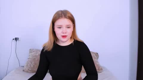 Snapshot of mina27372 chatting on October 25, 2025, 2:30 am hi Im Mina online show from October 25, 2025, 2:30 am