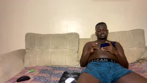 Snapshot of mina_gustavoh chatting on June 21, 2026, 12:52 pm sexy couple online show from June 21, 2026, 12:52 pm