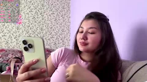 Snapshot of minavibe chatting on July 21, 2026, 9:11 am minavibe online show from July 21, 2026, 9:11 am