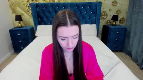 minchelskatrina online show from March 15, 2026, 5:24 am