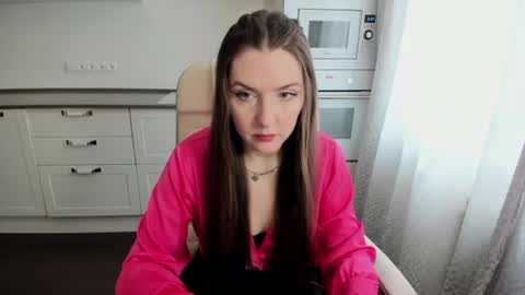 minchelskatrina online show from July 5, 2026, 8:10 am
