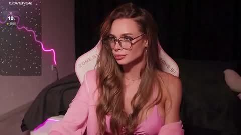 Emily online show from July 16, 2026, 2:45 pm