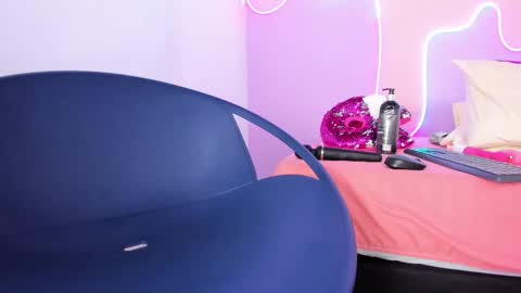 Mingie online show from February 19, 2025, 6:00 pm