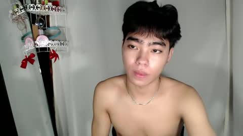 mingkla_man online show from June 9, 2026, 6:03 am
