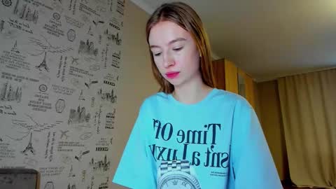 Snapshot of minidiva_ chatting on January 11, 2026, 12:43 pm Amelia online show from January 11, 2026, 12:43 pm