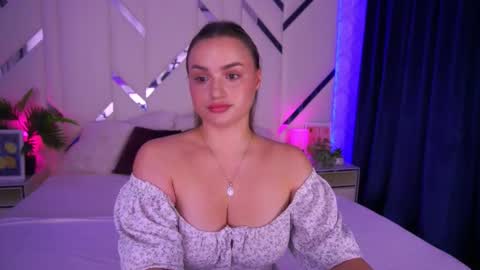 Snapshot of minifox_ chatting on October 9, 2025, 7:50 am minifox_ online show from October 9, 2025, 7:50 am