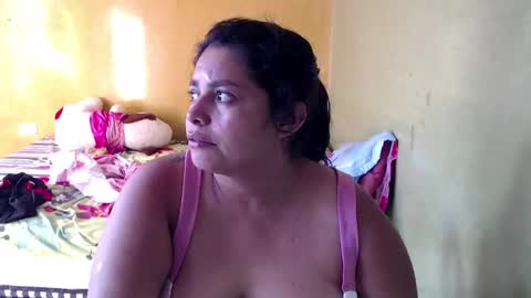 Snapshot of minnie_bbw69 chatting on February 26, 2025, 12:58 pm Andrea online show from February 26, 2025, 12:58 pm