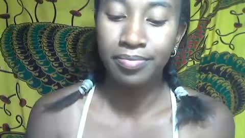 minouch211907 online show from October 13, 2025, 5:35 pm