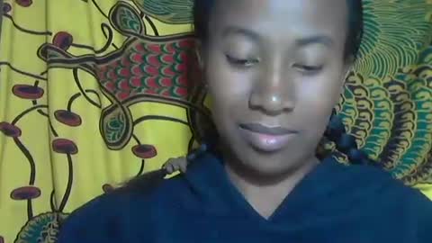 minouch211907 online show from October 18, 2025, 8:42 pm