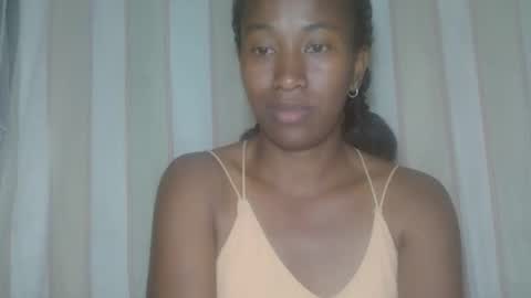 minouch211907 online show from November 17, 2025, 5:41 pm