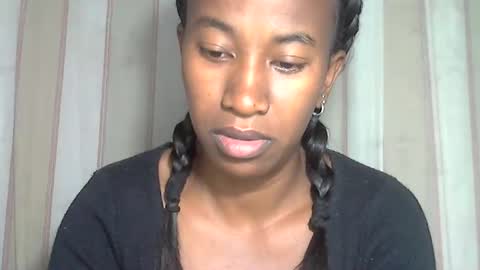 minouch211907 online show from January 6, 2026, 1:09 am