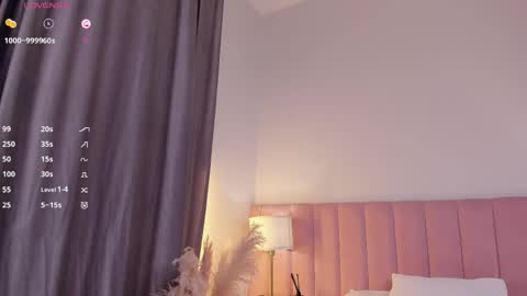 Lianna online show from May 3, 2026, 11:38 am