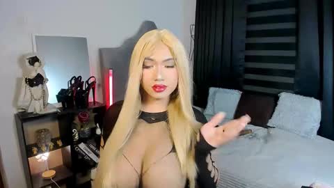 MARIANE online show from February 15, 2026, 6:37 pm