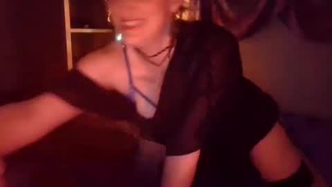 Snapshot of minxtress_macabre chatting on January 24, 2025, 11:45 pm minxtress_macabre online show from January 24, 2025, 11:45 pm