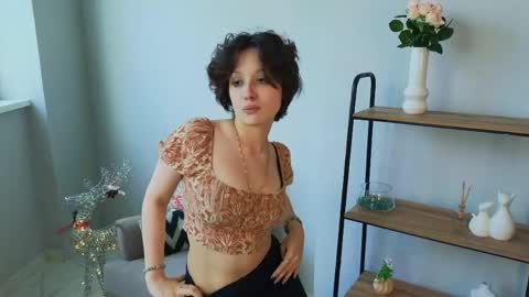 Angelina online show from April 25, 2026, 1:41 pm