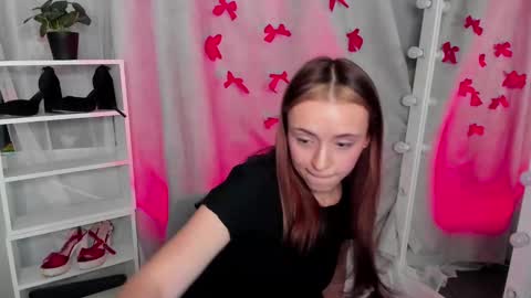 Snapshot of mipsymipson chatting on February 18, 2025, 4:16 pm NEXT STREAM NOVEMBER 27282930 online show from February 18, 2025, 4:16 pm