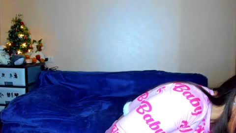 Snapshot of mira_bloempje chatting on February 9, 2025, 8:45 pm Mira online show from February 9, 2025, 8:45 pm
