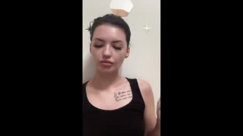 Snapshot of mira_bloempje chatting on July 30, 2026, 9:36 pm Mira online show from July 30, 2026, 9:36 pm