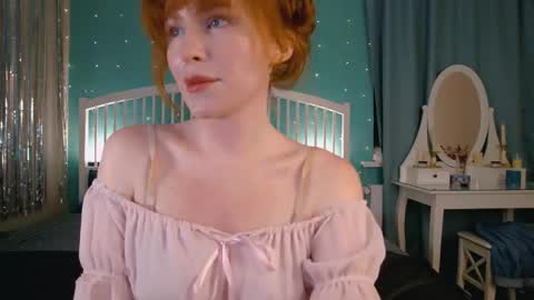 Snapshot of mira_glace chatting on May 26, 2026, 1:07 pm Mira3 online show from May 26, 2026, 1:07 pm