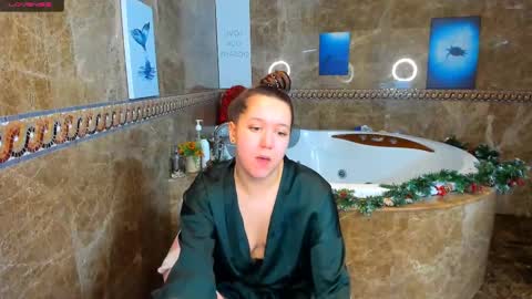 Snapshot of mira_karter chatting on January 12, 2025, 4:52 am Mira online show from January 12, 2025, 4:52 am