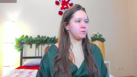 Snapshot of mira_karter chatting on January 19, 2025, 7:25 am Mira online show from January 19, 2025, 7:25 am