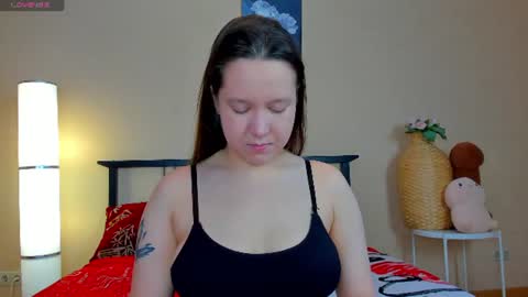 Snapshot of mira_karter chatting on June 10, 2026, 2:34 am Mira online show from June 10, 2026, 2:34 am