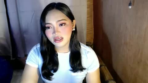 Mira Bella online show from November 30, 2025, 1:53 am