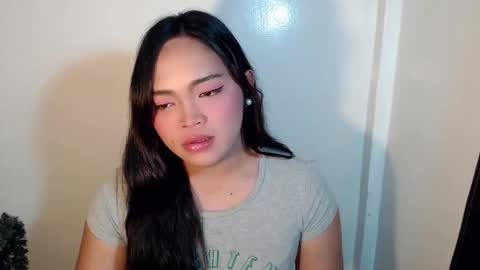 Mira Bella online show from April 29, 2026, 6:25 pm
