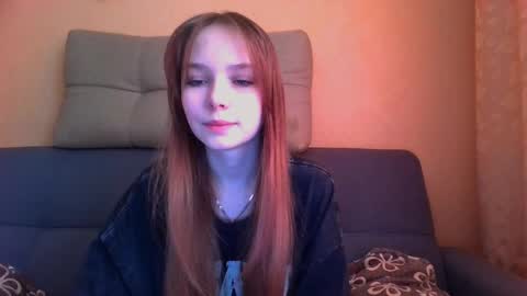Snapshot of mira_princess chatting on May 2, 2026, 9:25 am MIRAcle online show from May 2, 2026, 9:25 am