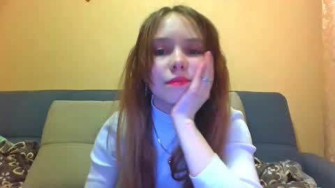 Snapshot of mira_princess chatting on May 5, 2026, 4:59 pm MIRAcle online show from May 5, 2026, 4:59 pm