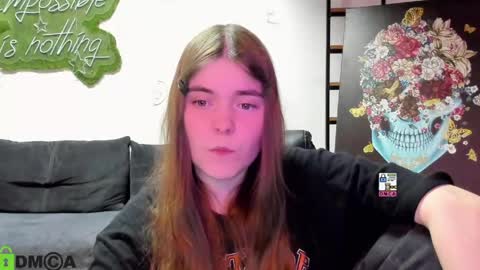 miraa_bloom online show from April 30, 2026, 8:57 pm