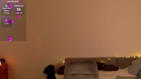 Meera online show from February 6, 2026, 7:39 pm