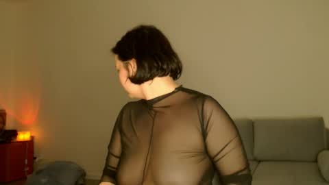 Meera online show from May 4, 2026, 8:49 pm