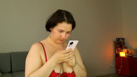 Snapshot of miradiaz chatting on May 27, 2026, 3:42 pm Meera online show from May 27, 2026, 3:42 pm