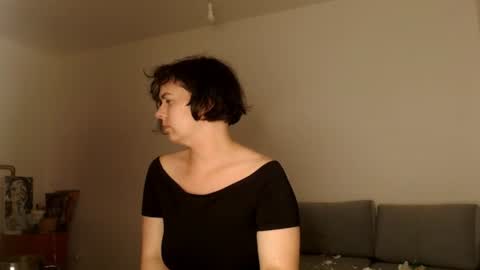 Snapshot of miradiaz chatting on June 13, 2026, 9:35 pm Meera online show from June 13, 2026, 9:35 pm