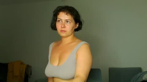 Snapshot of miradiaz chatting on June 17, 2026, 10:54 pm Meera online show from June 17, 2026, 10:54 pm
