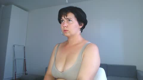 Snapshot of miradiaz chatting on July 16, 2026, 10:32 am Meera online show from July 16, 2026, 10:32 am