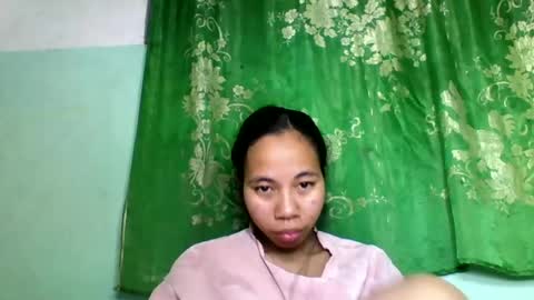 Snapshot of mirah881 chatting on June 19, 2026, 7:06 pm mirah881 online show from June 19, 2026, 7:06 pm
