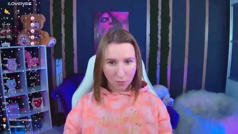 Snapshot of miralush chatting on December 4, 2025, 2:15 pm Mira online show from December 4, 2025, 2:15 pm