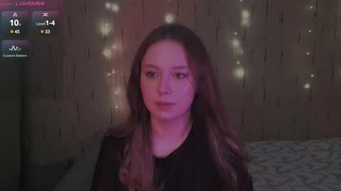 Snapshot of miranadevl chatting on March 2, 2025, 4:53 pm Kira online show from March 2, 2025, 4:53 pm