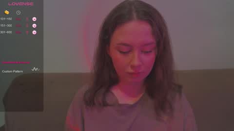 Snapshot of miranadevl chatting on October 20, 2025, 3:56 pm Kira online show from October 20, 2025, 3:56 pm