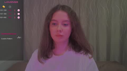 Snapshot of miranadevl chatting on November 8, 2025, 5:01 pm Kira online show from November 8, 2025, 5:01 pm