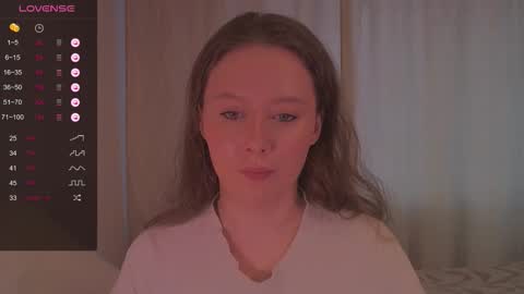 Kira online show from December 17, 2025, 9:37 am