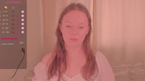 Snapshot of miranadevl chatting on July 28, 2026, 4:39 pm Kira online show from July 28, 2026, 4:39 pm