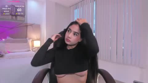 miranda_crawfor online show from July 16, 2026, 8:15 pm